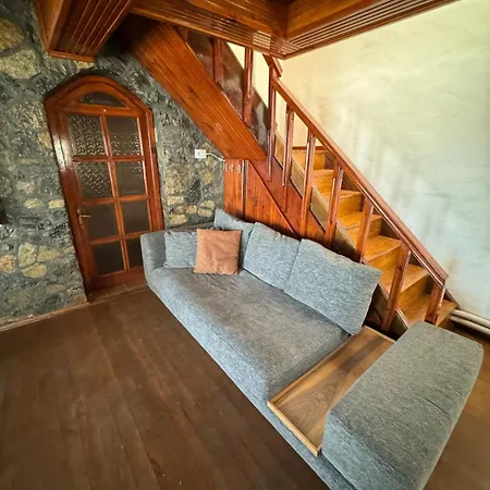 Villa Gueler Bey Konagi *