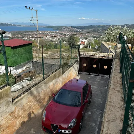 Gueler Bey Konagi Villa *